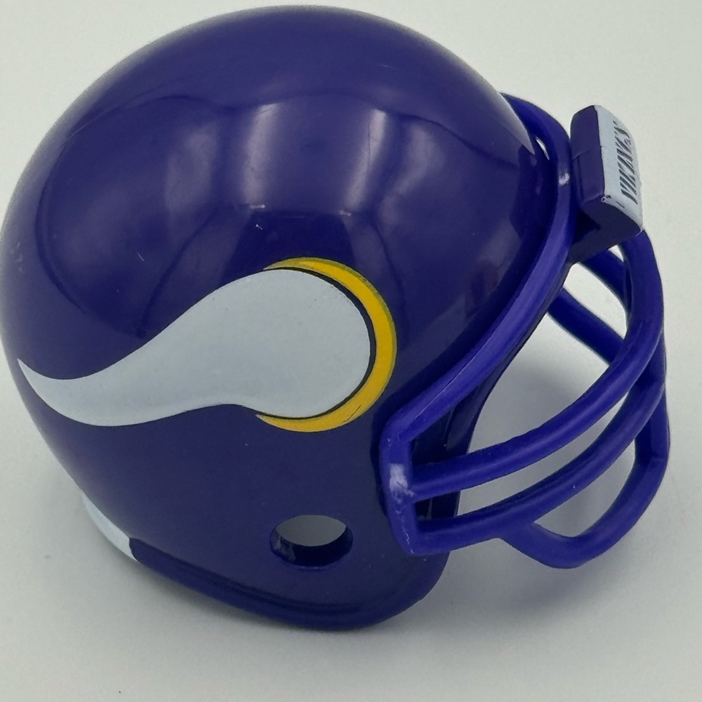 Vintage‎ Minnesota Vikings Mini Helmet NFL Mighty Racers 2006 Collectible 2.5"